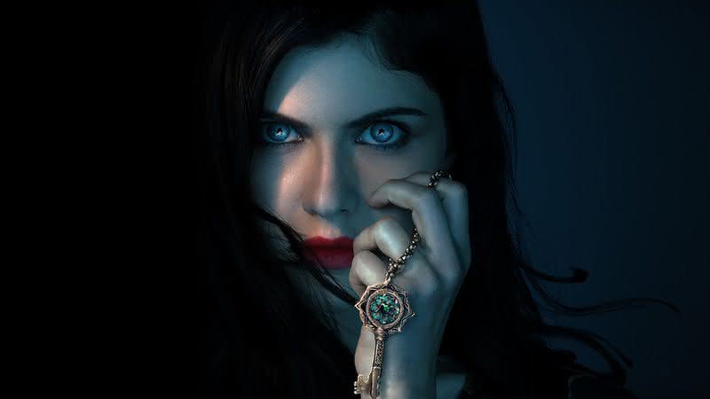 Alexandra Daddario é Rowan Fielding em "As Bruxas de Mayfair" - Divulgação/Prime Video