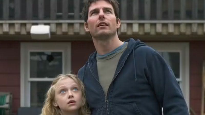 Dakota Fanning e Tom Cruise em "Guerra dos Mundos" - Divulgação/Universal Studios