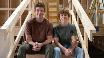 Daniel Diemer e Walker Scobell em "Percy Jackson e os Olimpianos" - Divulgação/Disney+