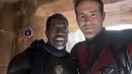 Wesley Snipes e Ryan Reynolds nos bastidores de "Deadpool & Wolverine" - Reprodução/X