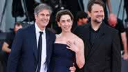 Walter Salles, Fernanda Torres e Selton Mello na exibição de "Ainda Estou Aqui" no Festival de Veneza - Stephane Cardinale - Corbis/Getty Images