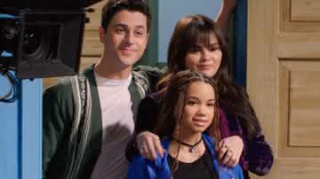 David Henrie e Selena Gomez em "Os Feiticeiros Além de Waverly Place" - Divulgação/Disney+