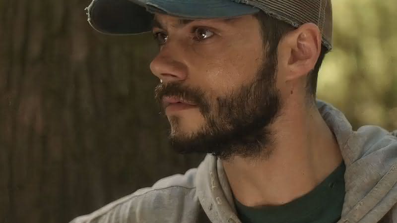 Dylan O’Brien em Os Horrores do Caddo Lake - Divulgação/Max