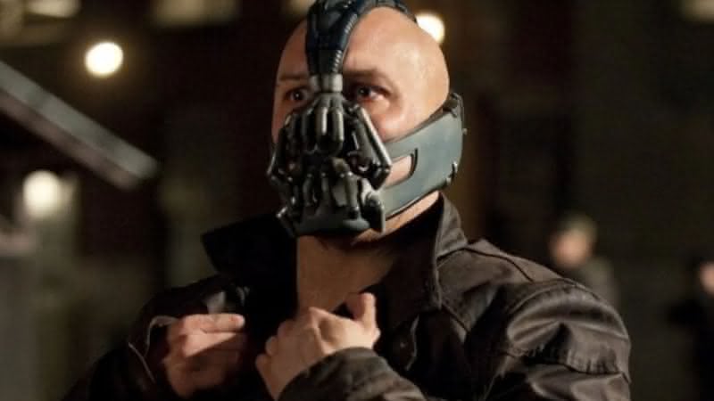 Tom Hardy como Bane - Divulgação/Warner Bros.