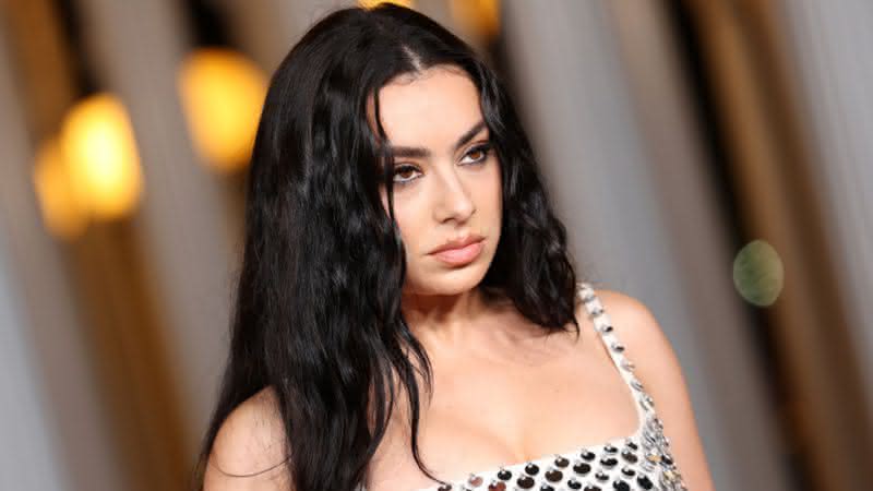 Charli XCX entra para o elenco de versão moderna de Joana D'Arc - Monica Schipper/Getty Images