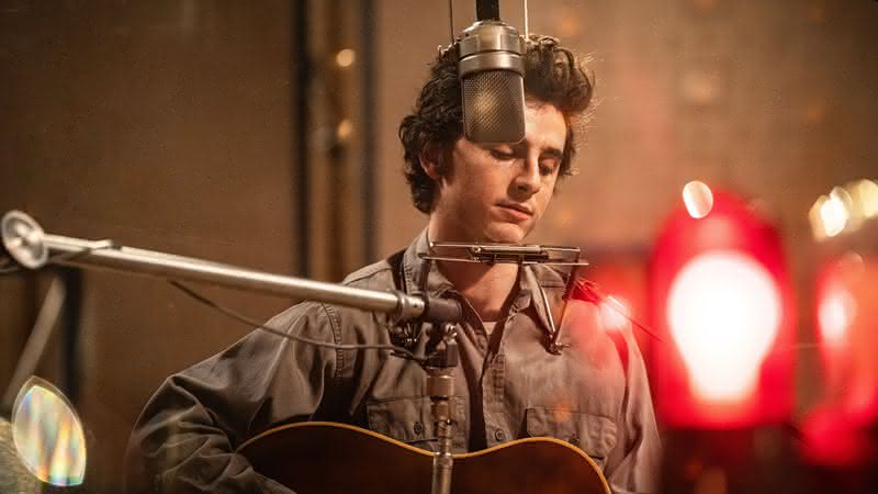 Timothée Chalamet revela que ganhou peso para interpretar Bob Dylan: 'Acredite ou não, eu era mais magro do que ele' - Divulgação/Searchlight Pictures