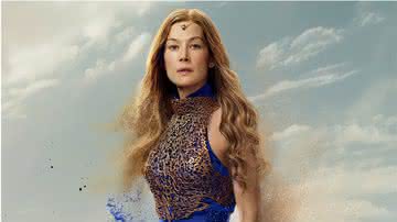 Rosamund Pike como Moiraine em A Roda do Tempo - Divulgação/Prime Video