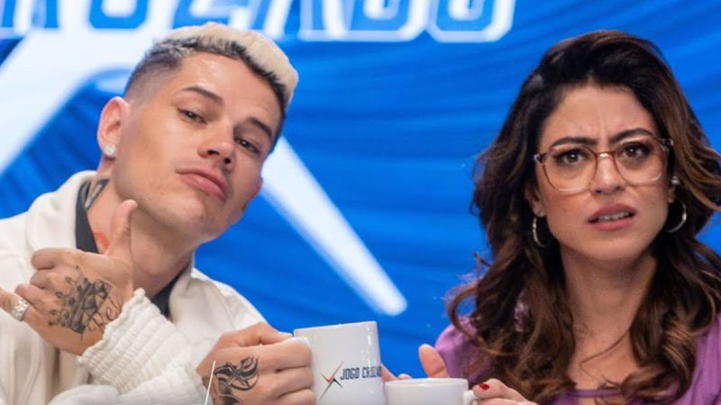 José Loreto e Carol Castro são comentaristas de esporte rivais no teaser de Jogo Cruzado - Divulgação/Disney+
