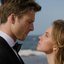 Glen Powell e Sydney Sweeney em Todos Menos Você