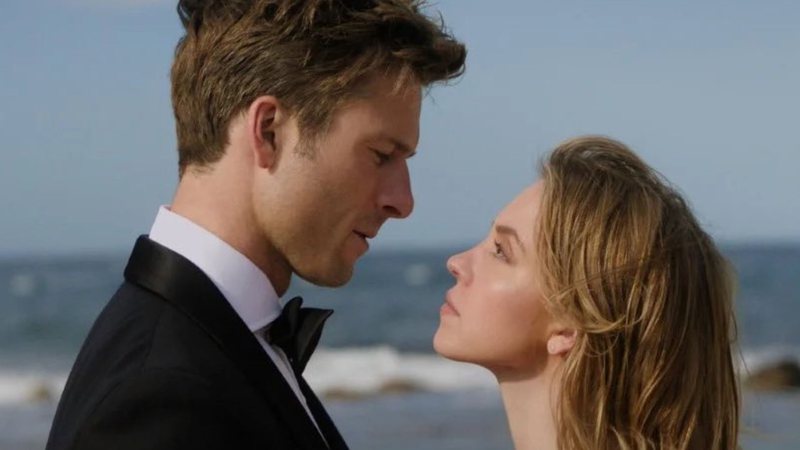 Glen Powell e Sydney Sweeney em Todos Menos Você - Reprodução/Sony Pictures