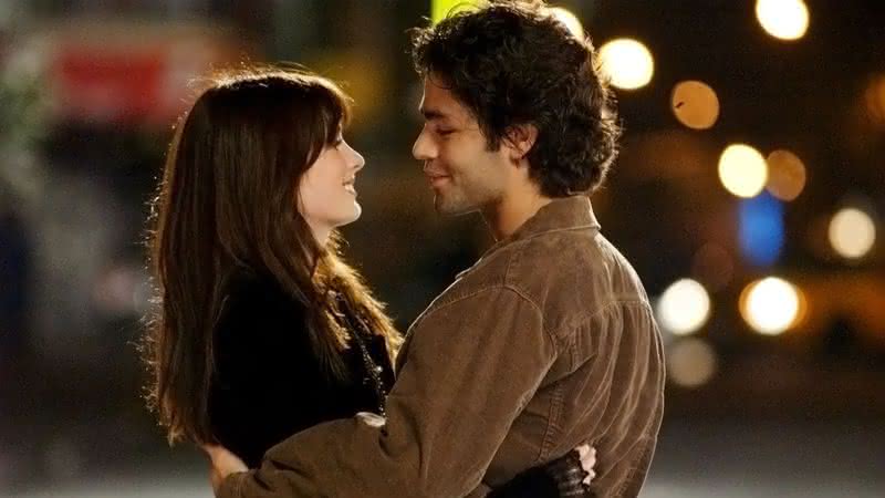 Adrian Grenier está fora do elenco de O Diabo Veste Prada 2 - Divulgação