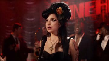 Marisa Abela, que viveu Amy Winehouse no cinema, se junta a Henry Cavill e Russell Crowe no reboot de Highlander - Divulgação