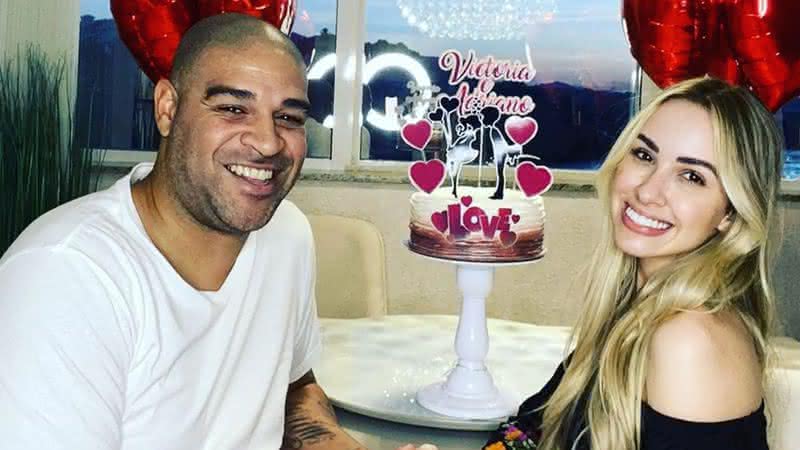 Adriano Imperador e Victoria Moreira - Instagram