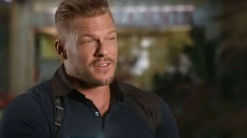 Alan Ritchson, o Aimes de "Velozes e Furiosos 10", se sentiu como um idiota ao confessar a Vin Diesel que nunca havia assistido à franquia - Divulgação/Universal Pictures