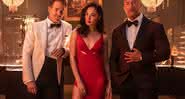 Gal Gadot, Dwayne Johnson e Ryan Reynolds são os protagonistas de "Alerta Vermelho" - (Divulgação/Netflix)