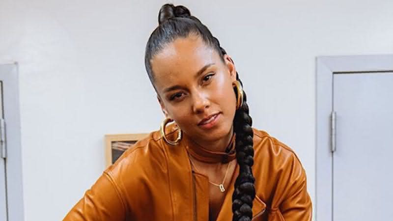 Alicia Keys em participação no programa Jimmy Kimmel Live: artista apresenta o Grammy pela segunda vez - Instagram