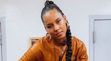 Alicia Keys em participação no programa Jimmy Kimmel Live: artista apresenta o Grammy pela segunda vez - Instagram