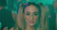 Ally Brooke no clipe de Higher, com Matoma - Reprodução/Youtube