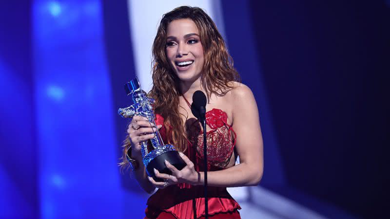 Anitta faz história ao vencer primeiro prêmio no MTV VMA - Divulgação/Getty Images: Photo by Theo Wargo