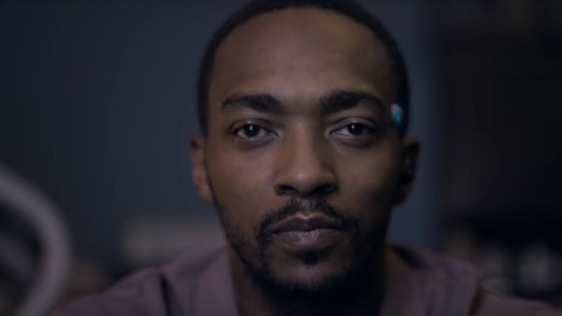 Anthony Mackie em episódio de Black Mirror - Netflix