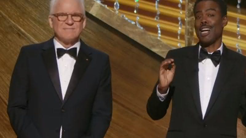 Steven Martin e Chris Rock durante a abertura do Oscar 2020 - Reprodução/Globo