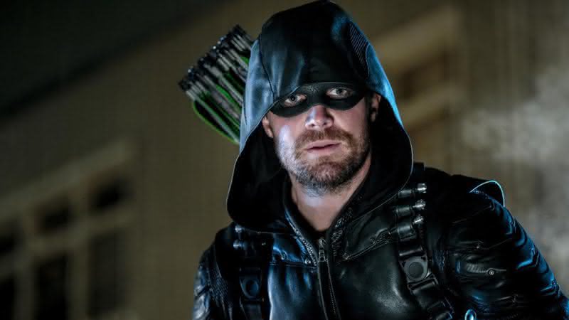 Stephen Ammel em Arrow - Divulgação/CW