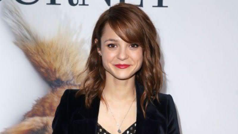 Atriz de "Skins" agradece a fã anônima por presente "da sorte" antes de cirurgia - Getty Images /   JC Olivera