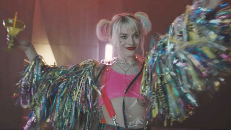 Margot Robbie como a Arlequina em Aves de Rapina - Warner Bros. Pictures