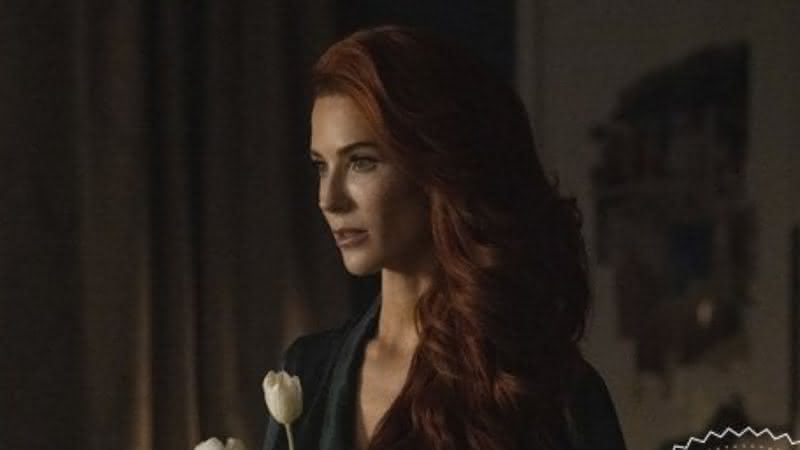 "Batwoman": Vídeo promocional revela a Hera Venenosa de Bridget Regan ; veja - Divulgação/CW