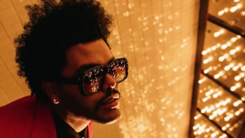 The Weeknd no clipe de "Blinding Lights" - Reprodução/YouTube