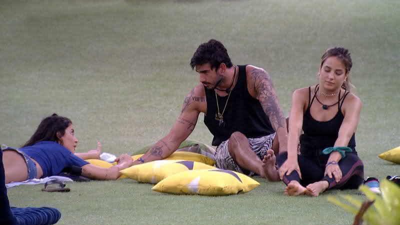 Bianca Andrade, Guilherme e Gabi no jardim do BBB20 - Globoplay