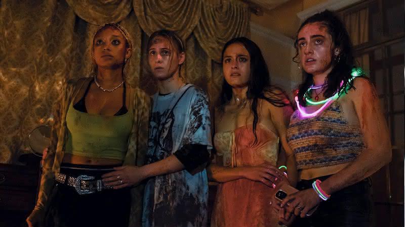 "Bodies, Bodies, Bodies": A24 divulga pôster e promete trailer do slasher - Divulgação/A24