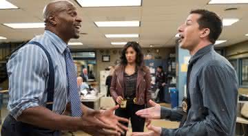 Terry Crew e Andy Samberg em cena de Brooklyn Nine-Nine - Divulgação /NBC