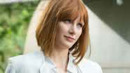 Bryce Dallas Howard é a estrela da trilogia "Jurassic World" - Divulgação/Warner Bros.