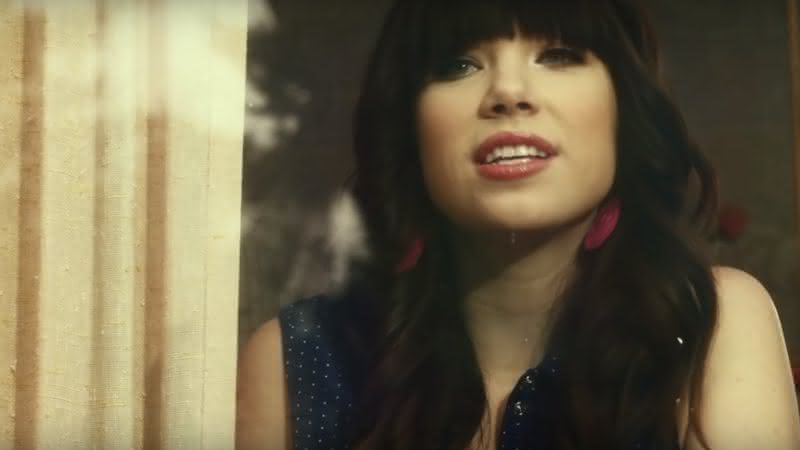 Carly Rae Jepsen em Call Me Maybe - Reprodução/YouTube