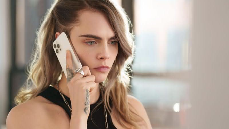 Cara Delevingne em "Only Murders in the Building", seu papel mais recente na televisão; atriz e modelo foi escalada para a 12ª temporada de "American Horror Story", com Kim Kardashian e Emma Roberts - Divulgação/Star+