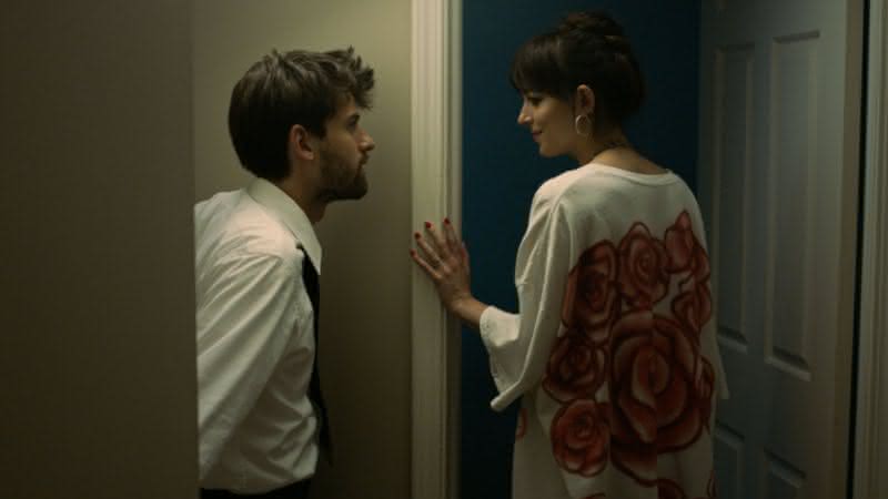 Dakota Johnson e Cooper Raiff in "Cha Cha Real Smooth" (2022) - Divulgação/Apple TV+