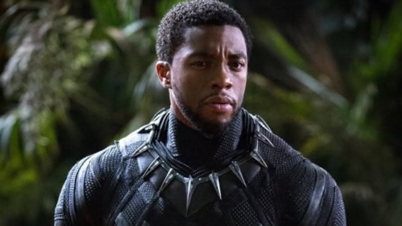 Chadwick Boseman como Pantera Negra - Reprodução/Marvel