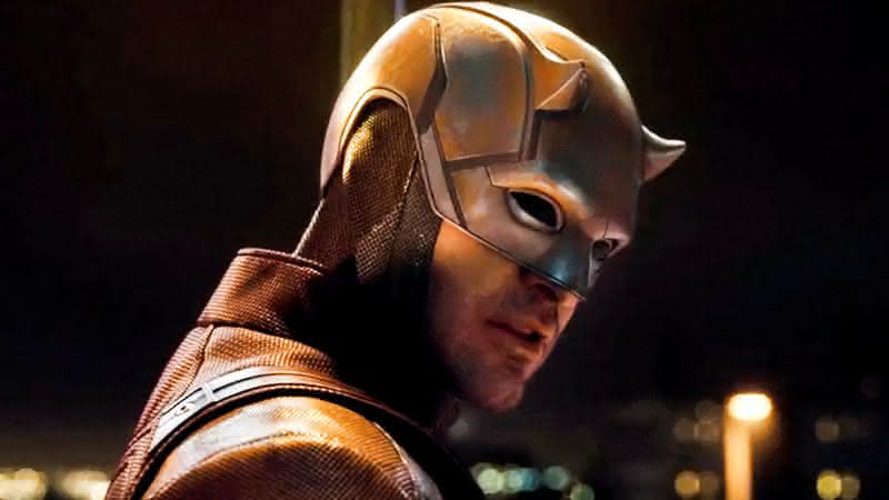 Charlie Cox revela que está relendo as HQs de "Demolidor" para se prepara para a série - Reprodução: Disney+