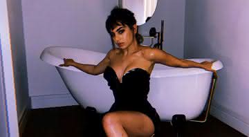 Charli XCX em foto publicada em seu perfil - Instagram