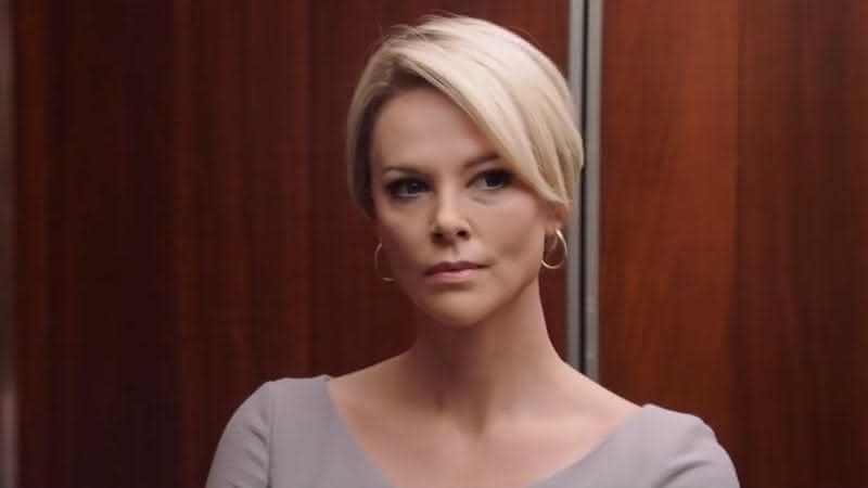 A atriz se inspirou na história da apresentadora do Fox News, Megyn Kelly, que acusou o CEO da emissora de assédio sexual - Divulgação