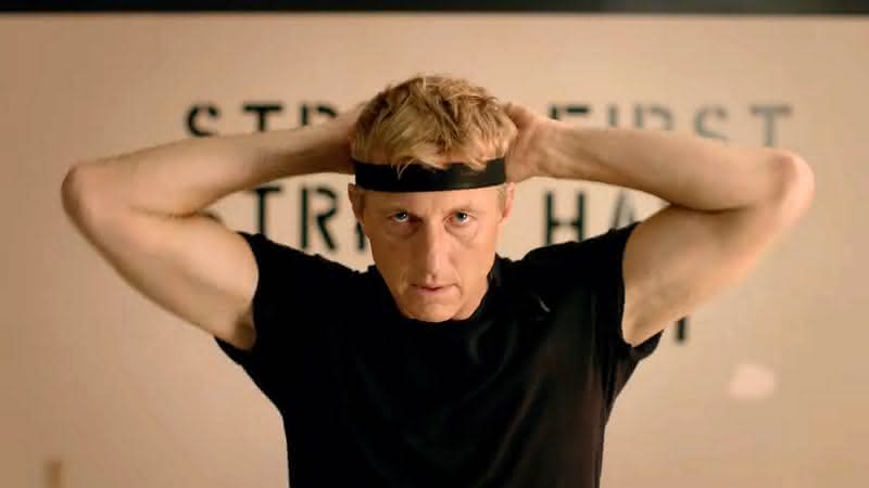 "Cobra Kai" mostra Johnny treinando o "Chute da Garça" em imagens inéditas - Divulgação/Netflix