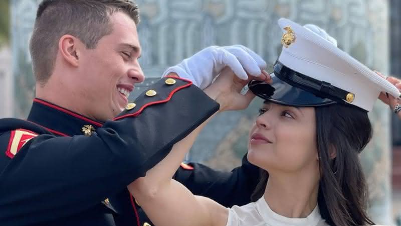 "Continência ao Amor": Sofia e Nicholas se divertem tentando ler tweets em português; veja - Reprodução/Instagram