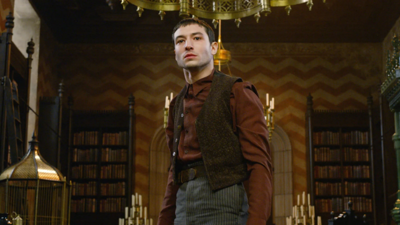 Credence Barebone realmente é da família Dumbledore ou foi enganado por Grindelwald? - Reprodução/Warner Bros. Pictures