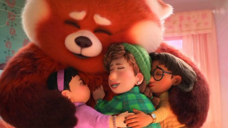 Mei Lee é uma adolescente que consegue se transformar em um panda vermelho gigante - Divulgação/Pixar