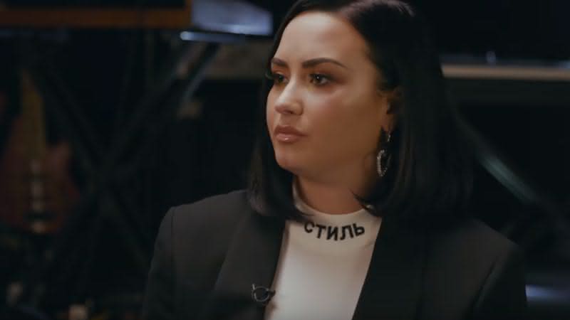 Demi Lovato em entrevista para o New Music Daily, - YouTube