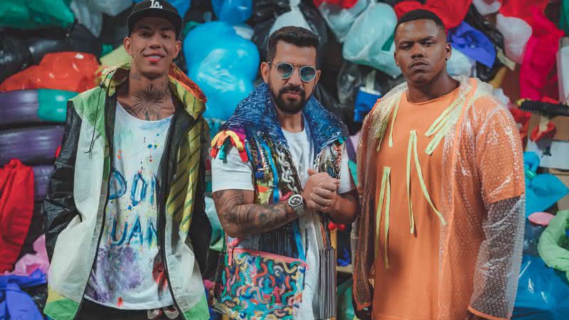 Jon Ferreira, Dennis DJ e Don Juan em "Novo Normal" - Divulgação