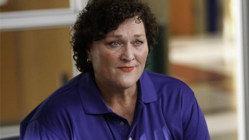 Dot Jones interpretou um personagem trans em Glee - Fox