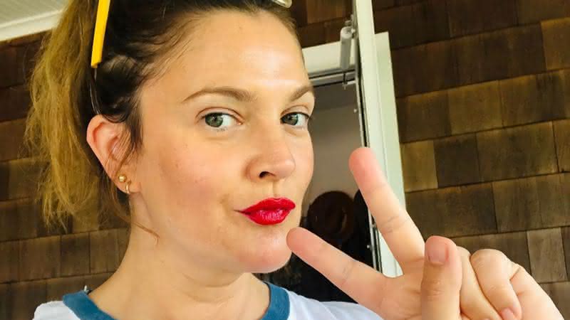 Drew Barrymore pode ter talk-show na TV americana (Reprodução/Instagram)