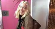 Dua Lipa antes do novo corte de cabelo - Reprodução/Globoplay